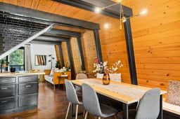 2BR Retreat: EV, Hot Tub, BBQ & Dog-Friendly - Image 5
