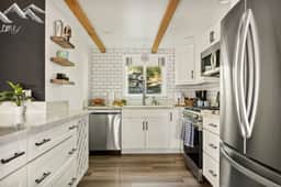 3BR Alpen Haus | Sauna, Hot Tub, Game Room & BBQ - Image 4