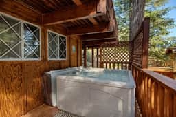 3BR Alpen Haus | Sauna, Hot Tub, Game Room & BBQ - Image 5