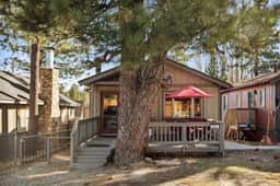 Alpine Crest, BBQ & Fully Fenced Pet Friendly - Image 5
