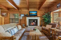 Bear Kub Kabin Block 2 Slopes, SPA & Game Room - Image 2