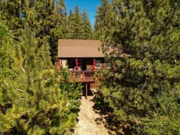 Boulder Bay Getaway | Mountain View Deck & BBQ - Image 5
