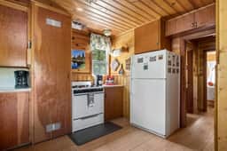 Boulder Bay Getaway | Mountain View Deck & BBQ - Image 4