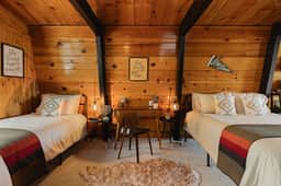 Cozy A-Frame vibes w. Lake & Ski views, AC - Image 4