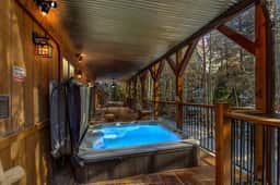 Eagle Creek Hot Tub, Game Room, Private Sled Hill - Image 5