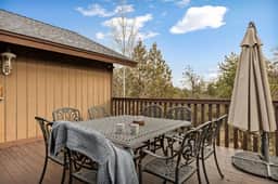 Fallen Leaf Castle Estate | Big Deck, BBQ & Games - Image 5