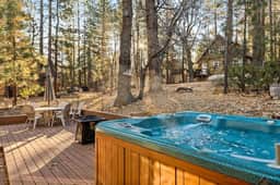 Great Escape | Games, Hot Tub & Fire Pit - Image 5