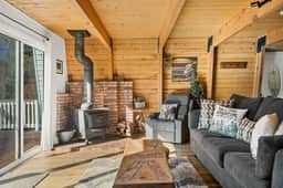 High Score Hideaway - Views of Bear MTN, Hot Tub - Image 2