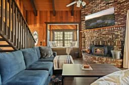 Iris Haus, w/ Hot Tub, Forest Views and Game Room - Image 4