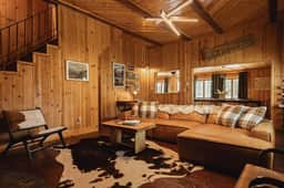 Lakeside Lodge - Deck Views, Golf, Basketball, Spa - Image 3