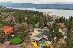 Lakeside Lodge - Deck Views, Golf, Basketball, Spa - Image 5