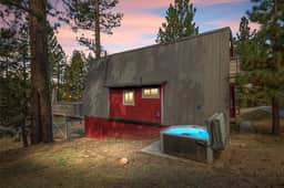 Lucky Bear|Perfect for Pets & Fam, Hot Tub - Image 5