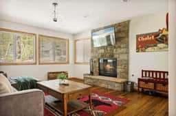 Mellow Mountain Hideaway, Hot Tub and Firepit - Image 3