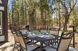 Modern Lodge Near the Ski Slopes, Hot Tub, Games - Image 5