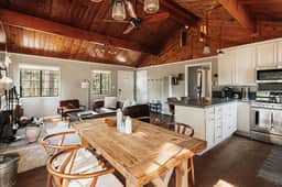 Modern Retreat | Spa, EV, Mountain Snow Views & BBQ - Image 4