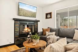 Moonridge Overlook | Family 3BR Retreat, Hot Tub - Image 2