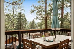 Moonridge Retreat | Snow Summit Views & Game Room - Image 5