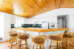 NAMU CABIN • Modern Chic Design • Spa & Gameroom - Image 3