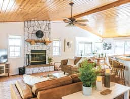 NAMU CABIN • Modern Chic Design • Spa & Gameroom - Image 2