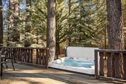 Nest and Needles: Perfect Nature Retreat with Hot Tub - Image 5