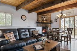 Panoramic Views at Deer Crest Lodge & Game Room - Image 2
