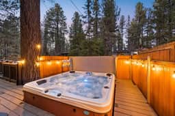 Serenity Cabin, Walk to Slopes, Hot tub, Fire Pit - Image 5