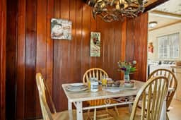 Snuggle Down Cottage, near Village w Mtn Views - Image 3