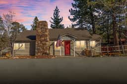 Snuggle Down Cottage, near Village w Mtn Views - Image 5