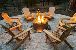 Swiss Bliss, Ideal Location w Hot Tub & BBQ - Image 3