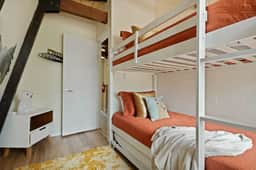 Swiss Bliss, Ideal Location w Hot Tub & BBQ - Image 4
