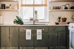 TOP RATED Boho Mountain Retreat: Pet-Friendly! - Image 4