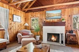 Tree Top Ranch w/ Hot Tub & Walk to the Village - Image 2