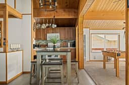 Wild Heart Cabin - Pool Table, Hot Tub, EV Charger - Image 4