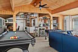 Wild Heart Cabin - Pool Table, Hot Tub, EV Charger - Image 3