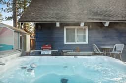 Willow Cabin | Hot Tub, Mins 2 Snow Summit - Image 5