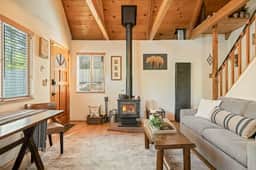 A-Frame Maple Chalet |Fire Pit, Hot Tub, Foosball - Image 2