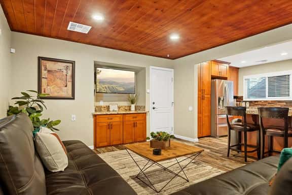 Beary Peaceful Mtn Escape, with hot tub and game room - Image 1