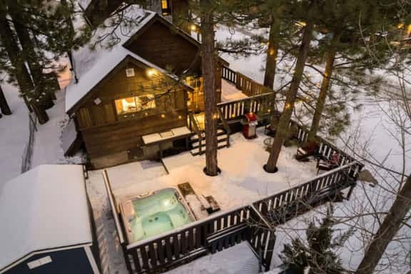 Dream Catcher | Modern Rustic & Hot Tub - Image 1
