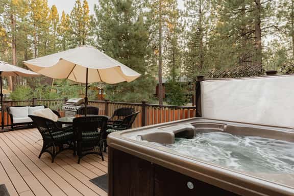 NEW! Knoll Lake Cabin in Big Bear Lake, BBQ, PET - Image 1