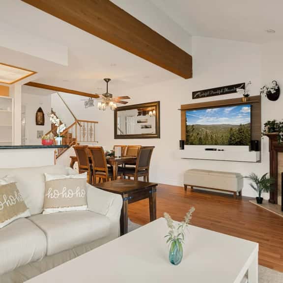 Cozy 3BR Knotty Pine, Near Lake & Trails w Deck - Image 1