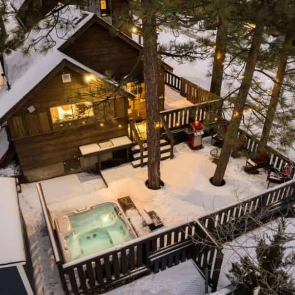 Dream Catcher | Modern Rustic & Hot Tub - Image 1