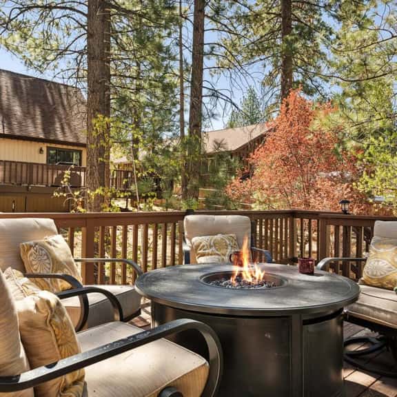Mellow Mountain Hideaway, Hot Tub and Firepit - Image 1