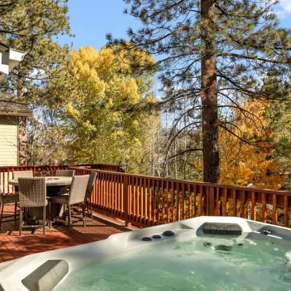 Prime Lakeside Paradise Escape & SPA - Image 1