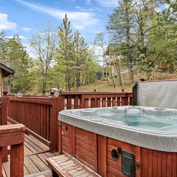 Sea to Ski Retreat - Hot Tub w/ Forest Views - Image 1