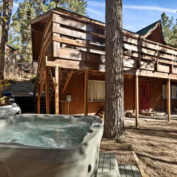 Sun Catcher Lodge +Close to Ski Resorts +Fox Farm - Image 1