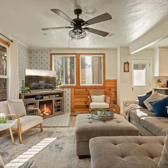 Bear & Unwind | Near Snow Summit, Hot Tub & Games - Image 1