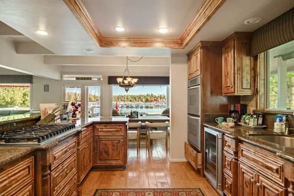 4BR Lakefront Vibes Getaway | Dock, Spa & Games - Image 4