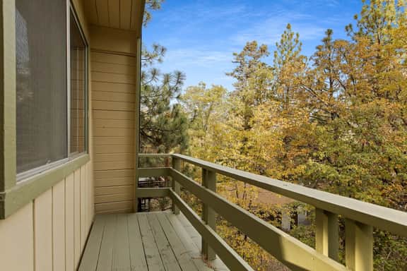Alta Vista Gambrel Cabin w Hot Tub in Moonridge - Image 5