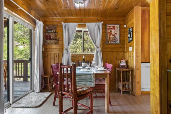 Boulder Bay Getaway | Mountain View Deck & BBQ - Image 3