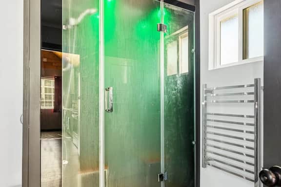 Calipe Lux Cottage| Steam Sauna, BBQ & Hot Tub - Image 3